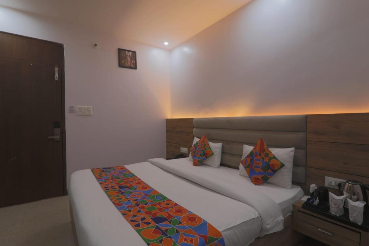 Icyhotels Hl Inn Chinhat Luaran gambar