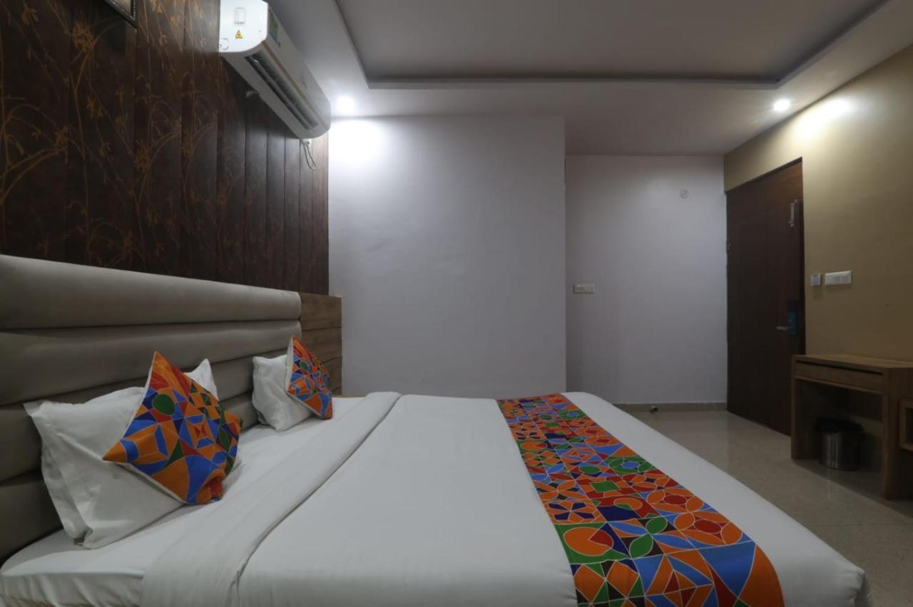 Icyhotels Hl Inn Chinhat Luaran gambar